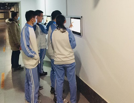 什么叫电子班牌？