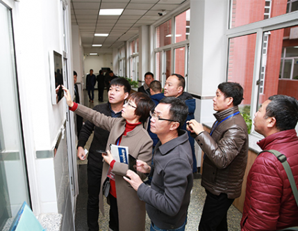 智慧电子班牌是校园树立和赢得社会良好评价的重要媒介